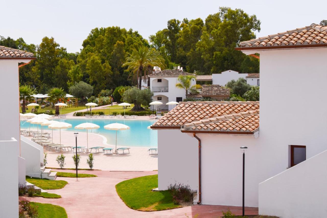 Marina Torre Navarrese Resort サンタ・マリア・ナヴァーリス エクステリア 写真